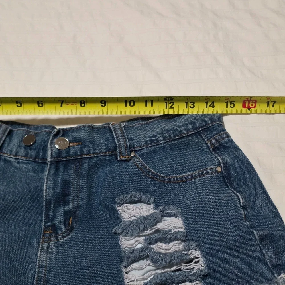 Pretty Little Thing Women's Distressed Denim Shorts‎ Blue Size UK:14 US:10